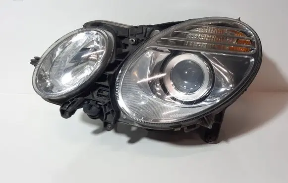 Mercedes-Benz E W211 Headlight/headlamp E1207700 5DC009060