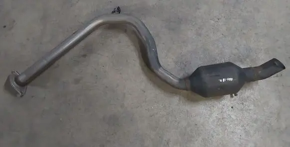 Toyota RAV 4 (XA40) Rear muffler/silencer tail pipe 