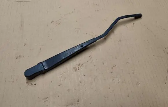 Jeep Cherokee XJ Rear wiper blade arm 