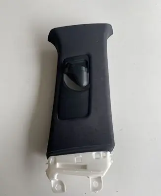 (B) pillar trim (top)