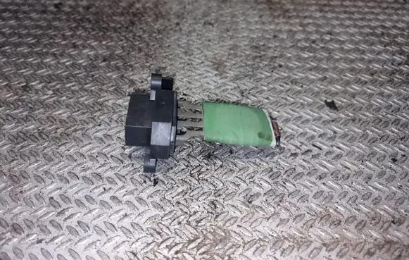 Ford Transit Heater blower motor/fan resistor 3C1H18B647AA