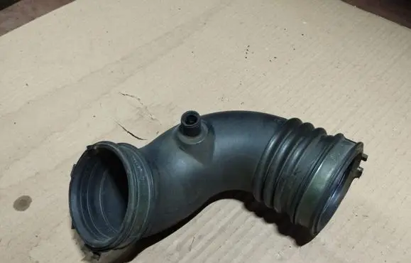 Honda Civic Air intake hose/pipe