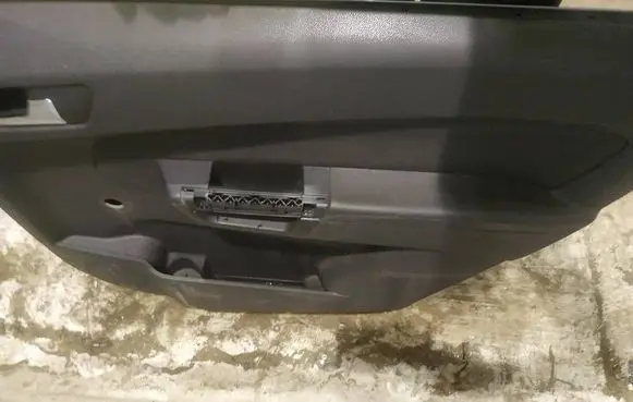 Opel Zafira B Rear door card panel trim