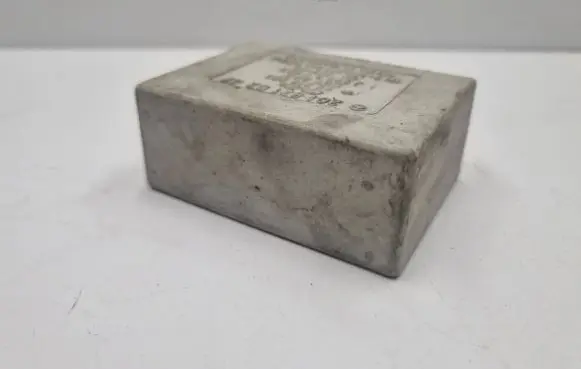 Mercedes-Benz E W124 Other relay A2018210247 2018210247