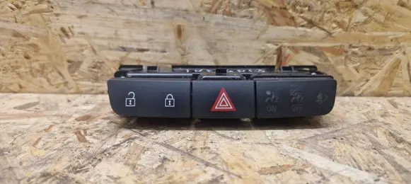 Opel Insignia A Hazard light switch 13324594 HE9280