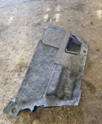 Trunk/boot side trim panel
