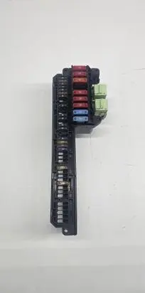 BMW 5 E60 E61 Fuse module 693245201 106887 18684