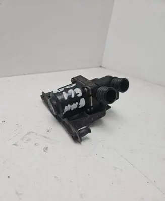 BMW 5 E60 E61 Coolant heater control valve 6920226 050526 1147412174