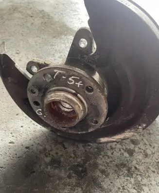 Volkswagen Transporter - Caravelle T5 Rear wheel hub 7H0501414D