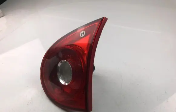 Volkswagen Golf V Tailgate rear/tail lights 1K6945094E