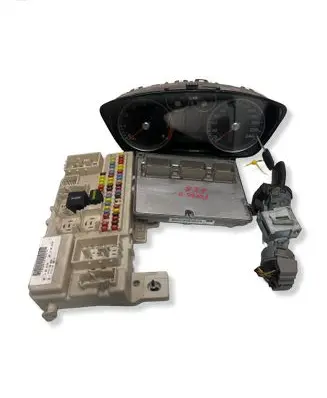 Ford Focus Engine control unit/module 5M5112A650SD