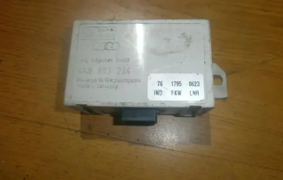 Audi A4 S4 B5 8D Immobilizer control unit/module 4A0953234