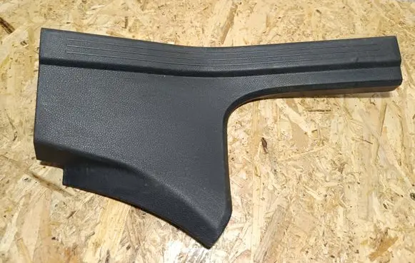 Mercedes-Benz E W212 Rear sill trim cover 2126860536
