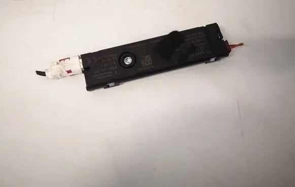 Mercedes-Benz A W176 Antenna control unit A2229055804 920426012