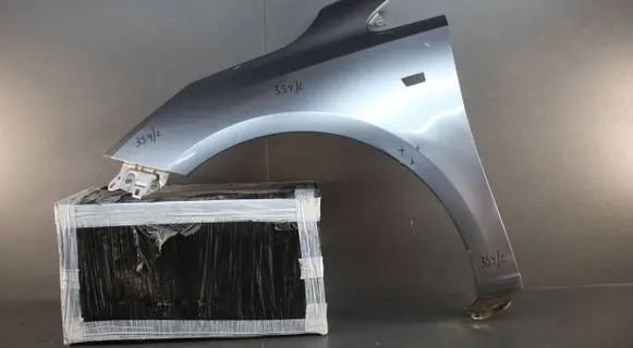 Opel Corsa E Fender mounting bracket 
