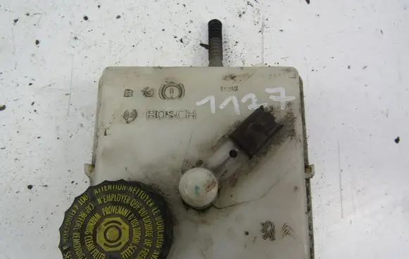 Citroen Xsara Picasso Brake fluid reservoir 