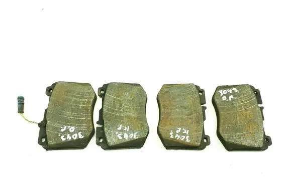 Mercedes-Benz C W205 Brake pads (front) A0084201820