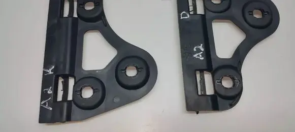 Audi A2 Fender mounting bracket 8Z0821249A 8Z0821250A