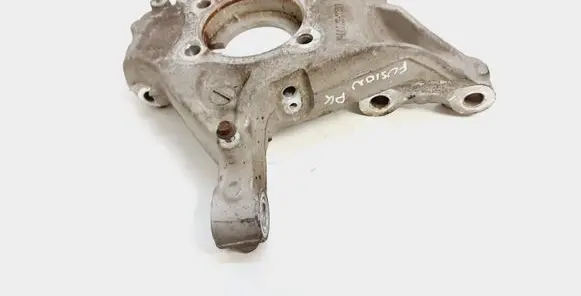 Ford Fusion II Front wheel hub DG9C3K171
