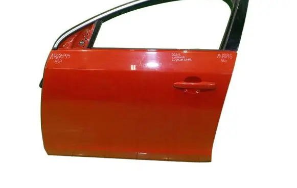 Volvo V70 Front door PRZOD LEWE