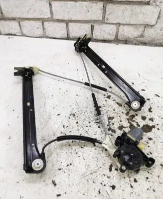 Audi A3 S3 8V Front door window regulator with motor 5Q0959802B