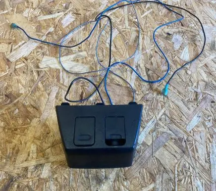 BMW 3 E46 12 V Socket (rear) 8269443