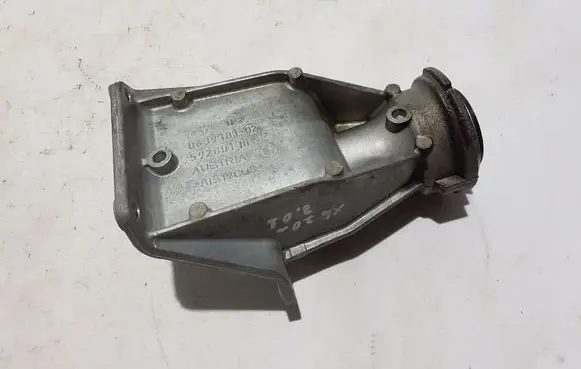 BMW X4M F98 Driveshaft support bearing bracket 8639383