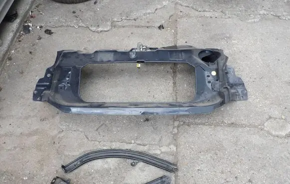 Iveco Daily 6th gen Radiator support slam panel
