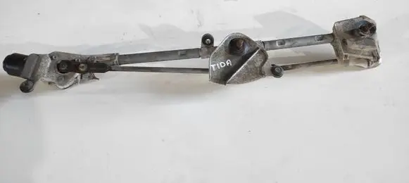 Nissan Tiida C11 Front wiper linkage and motor