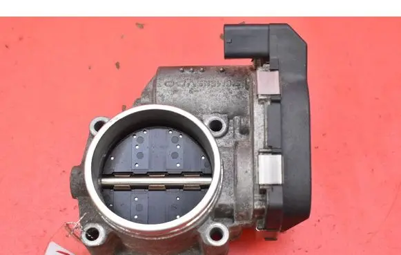 BMW 7 F01 F02 F03 F04 Throttle body valve 7561066-01