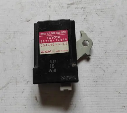 Toyota Camry Door control unit/module 8974033040 2513003580
