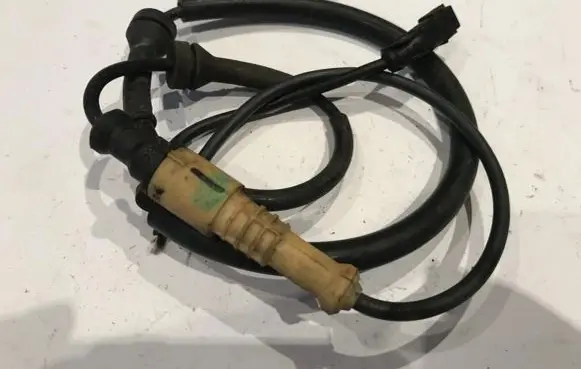 Renault Laguna II ABS brake wheel speed sensor 8200084125