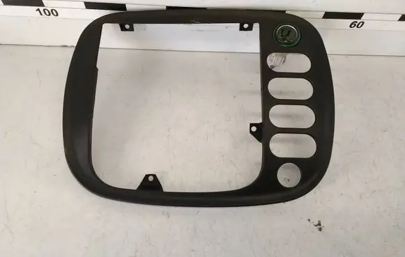 Volkswagen Sharan Radio/GPS head unit trim V96VW15677AAW