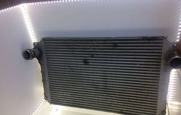 Toyota Corolla Verso E121 Intercooler radiator 0R010 JD1271002220