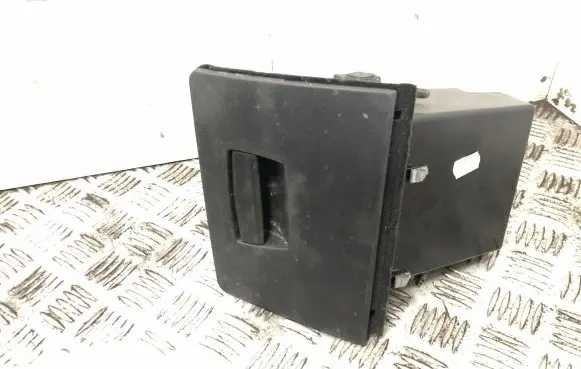 BMW 5 F10 F11 Glove box 9166699