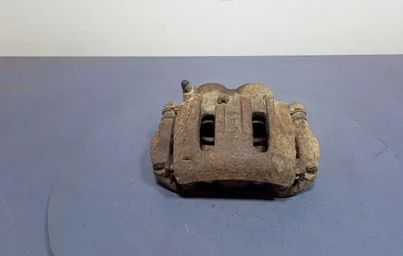Mercedes-Benz Vito Viano W639 Front brake caliper