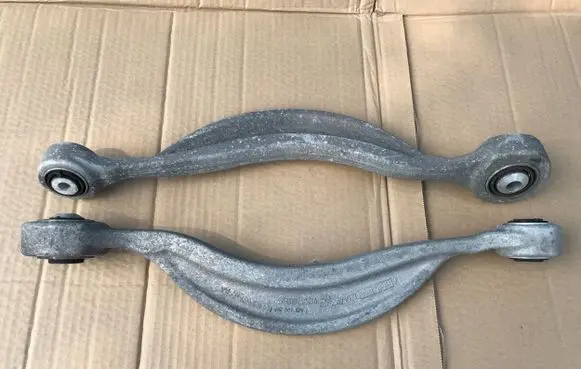Audi Q7 4M Rear upper control arm/wishbone 4M0501531
