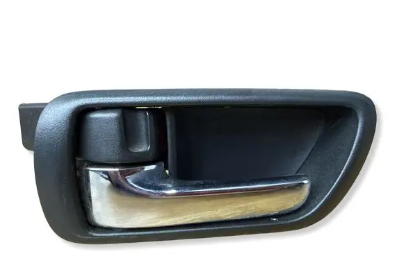 Toyota Corolla Verso AR10 Rear door interior handle 692060F010