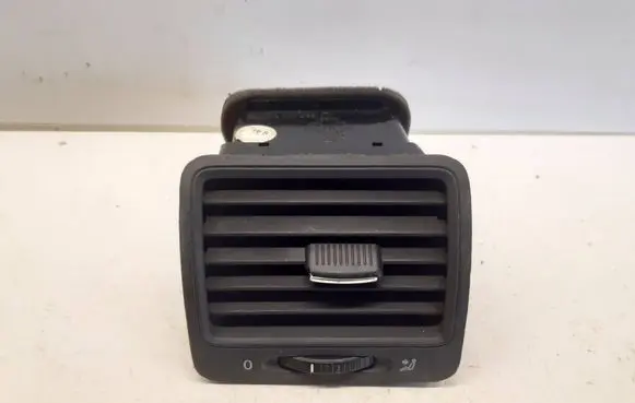 Volkswagen Golf V Dash center air vent grill 1K0819709 ZSB1K081