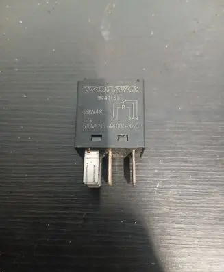 Volvo XC90 Other relay 9441161 99W48 A4001X40