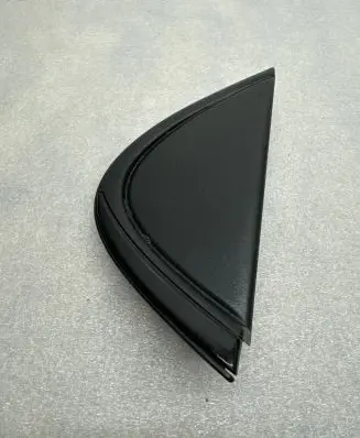 Toyota Yaris XP210 Front door glass trim molding 757070D030