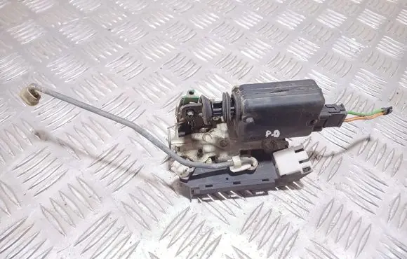 Renault 19 Front door lock