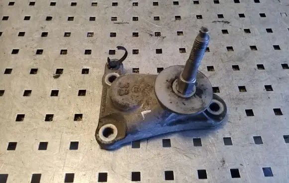Peugeot 3008 I Gearbox mounting bracket 9653552480