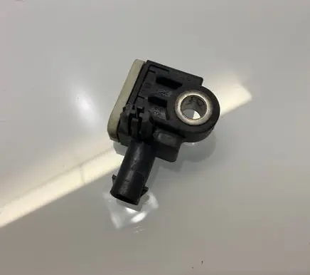 Mercedes-Benz B W246 W242 Airbag deployment crash/impact sensor A1668210151 56054085AA 1668210151