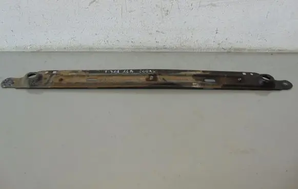 Peugeot 308 Bottom radiator support slam panel 