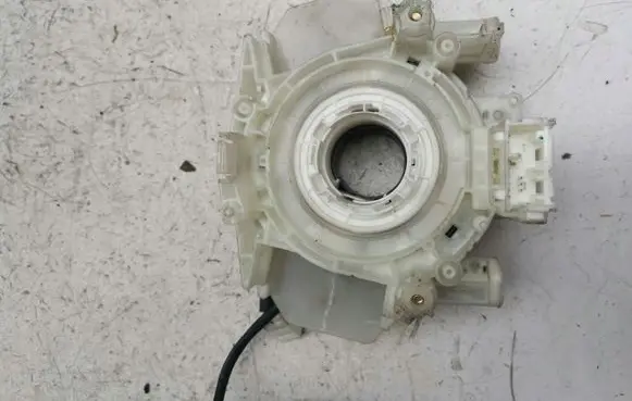 Nissan Primera Climate control/heater control trim AV665