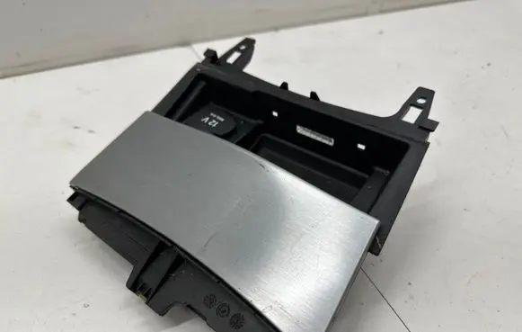 Mercedes-Benz C W204 Dashboard storage box/compartment A2046800179