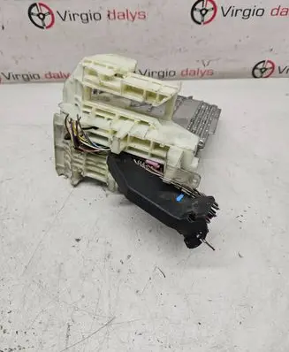 Volvo V70 Engine control unit/module 08677708A 0281010319