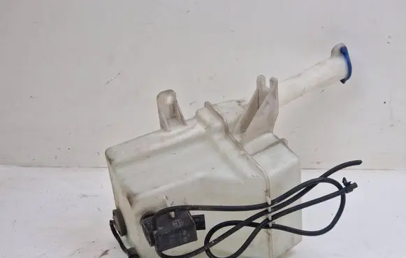 Hyundai i40 Windshield washer fluid reservoir/tank 986103Z001 986103Z900
