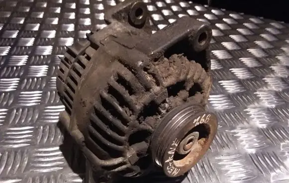 Renault Megane I Generator/alternator RE1829